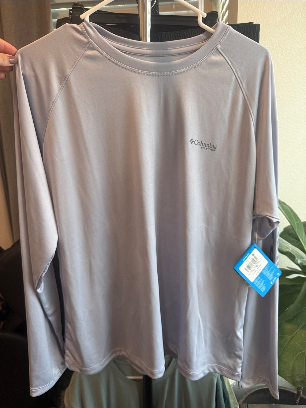 Columbia Men’s Crewneck Performance Long-Sleeve — Light Gray